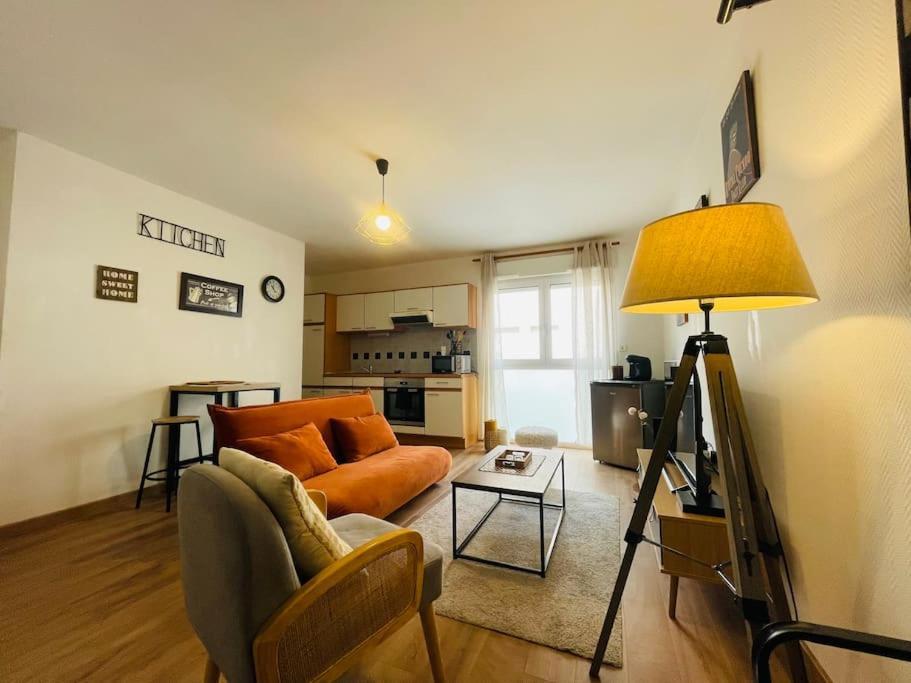 Bel Appartement Lumineux - 2 Voyageurs เลอม็องส์ ภายนอก รูปภาพ