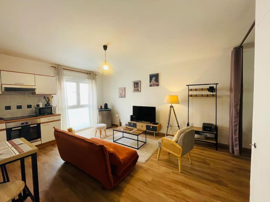 Bel Appartement Lumineux - 2 Voyageurs เลอม็องส์ ภายนอก รูปภาพ